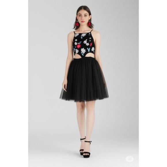 Emerald Sundae Floral Embroidery Tulle Cut Out Dress - SIZE JUNIORS 9 Formal - Picture 1 of 6